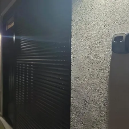 Contact Apartmanhotel Tirana